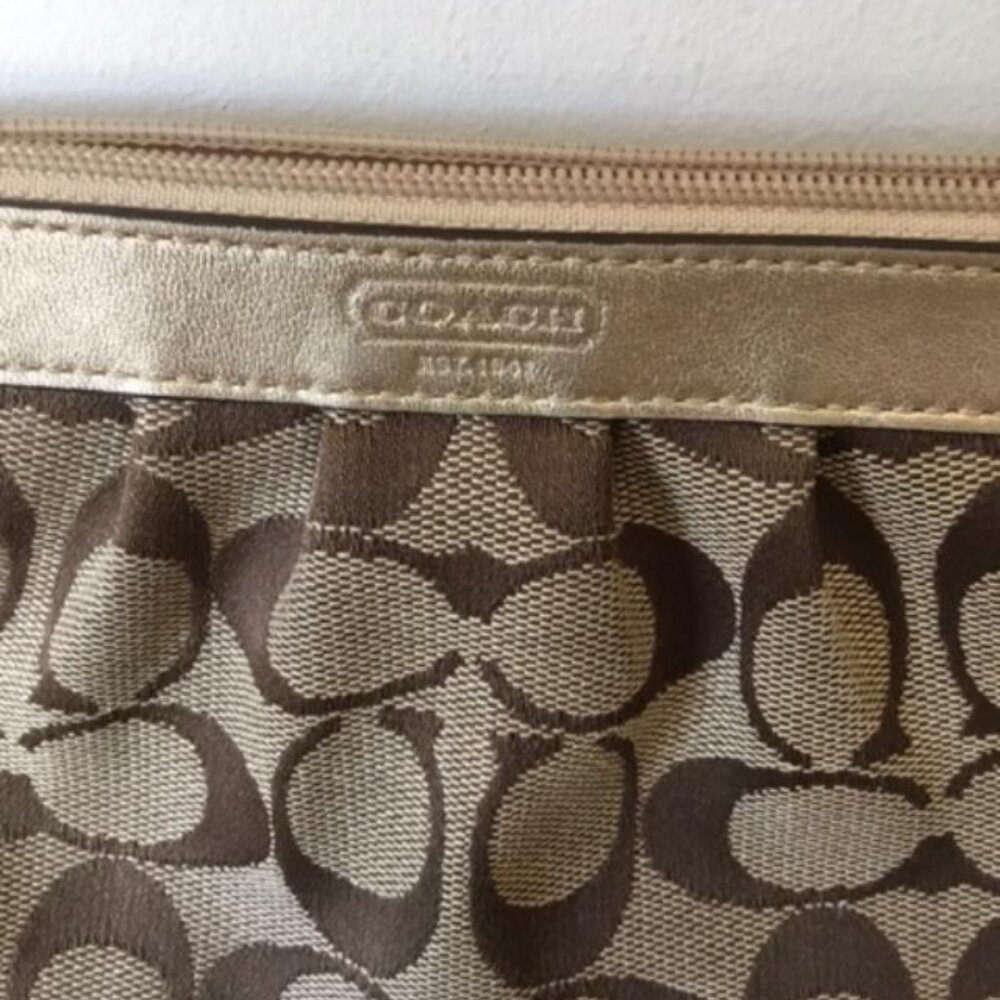 Coach Pleated Wristlet in Khaki and Tan Signature C Jacquard w/Gold Leather Trim - Picture 3 of 10
